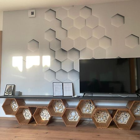 דירות Hexagon Apartman סגד מראה חיצוני תמונה